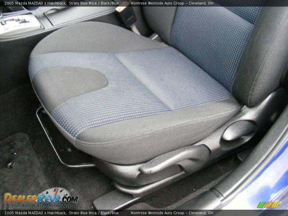 2005 Mazda MAZDA3 s Hatchback Strato Blue Mica / Black/Blue Photo #10
