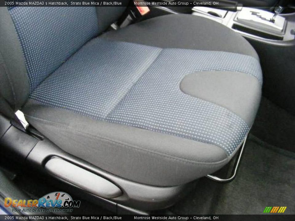2005 Mazda MAZDA3 s Hatchback Strato Blue Mica / Black/Blue Photo #14