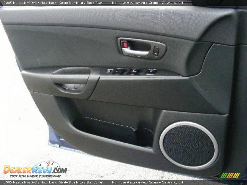 2005 Mazda MAZDA3 s Hatchback Strato Blue Mica / Black/Blue Photo #24