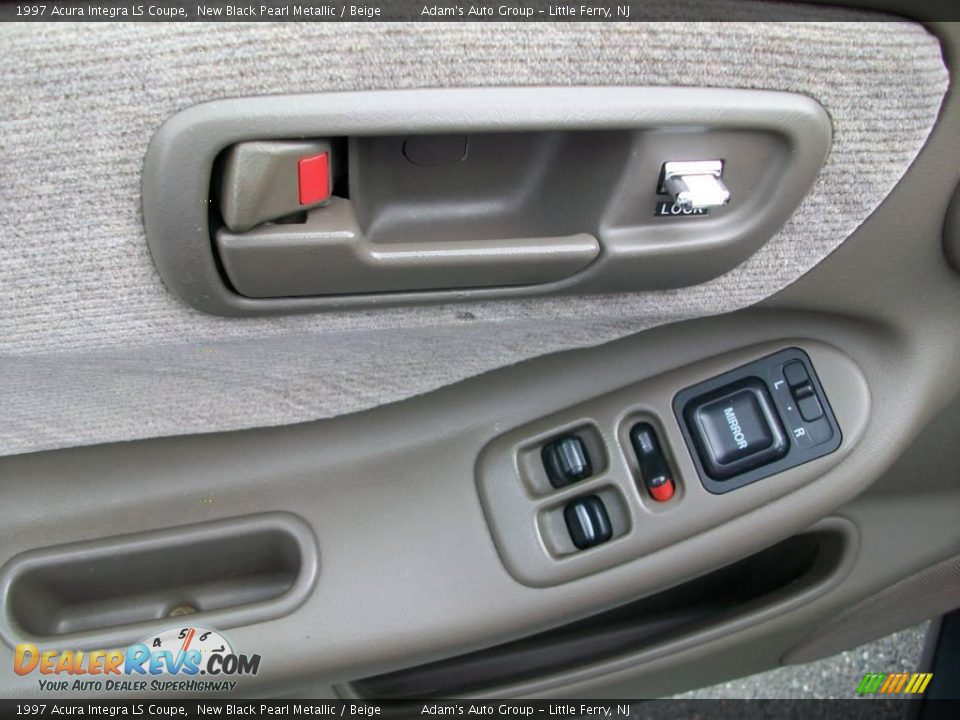 1997 Acura Integra LS Coupe New Black Pearl Metallic / Beige Photo #11