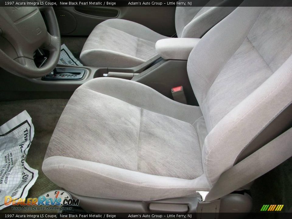 1997 Acura Integra LS Coupe New Black Pearl Metallic / Beige Photo #13
