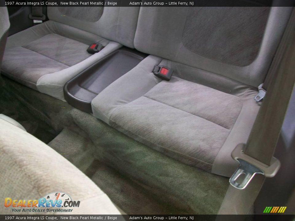 1997 Acura Integra LS Coupe New Black Pearl Metallic / Beige Photo #15