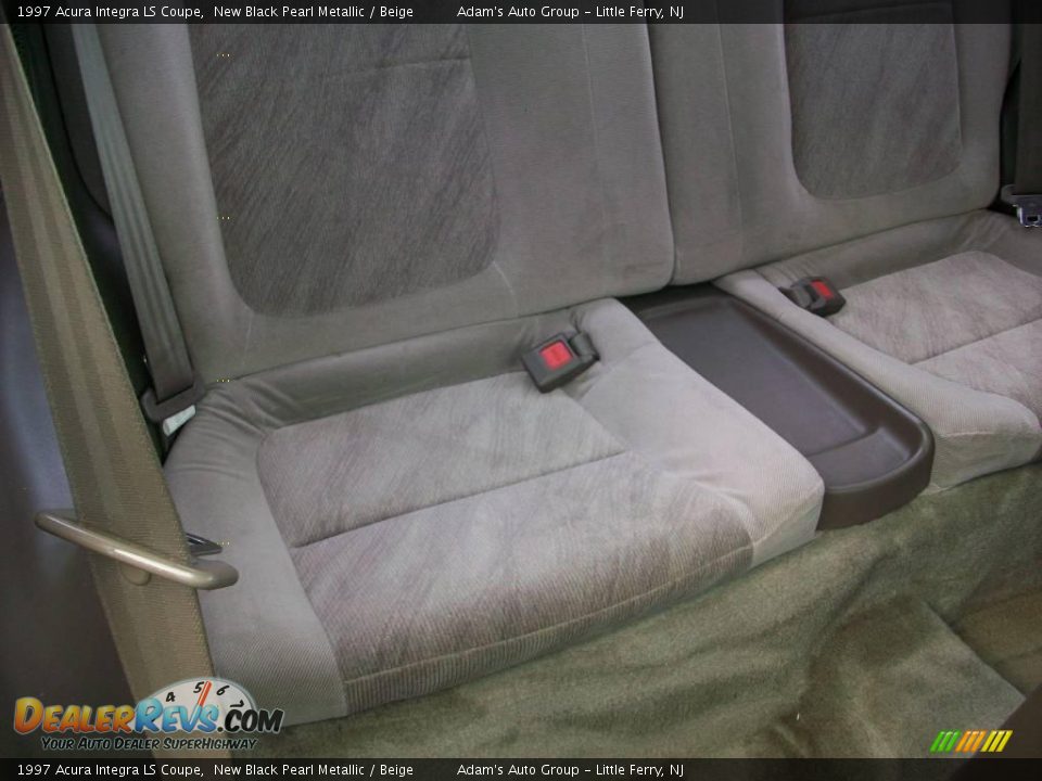 1997 Acura Integra LS Coupe New Black Pearl Metallic / Beige Photo #27