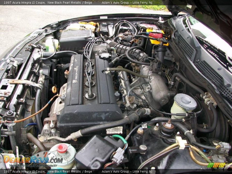1997 Acura Integra LS Coupe New Black Pearl Metallic / Beige Photo #29