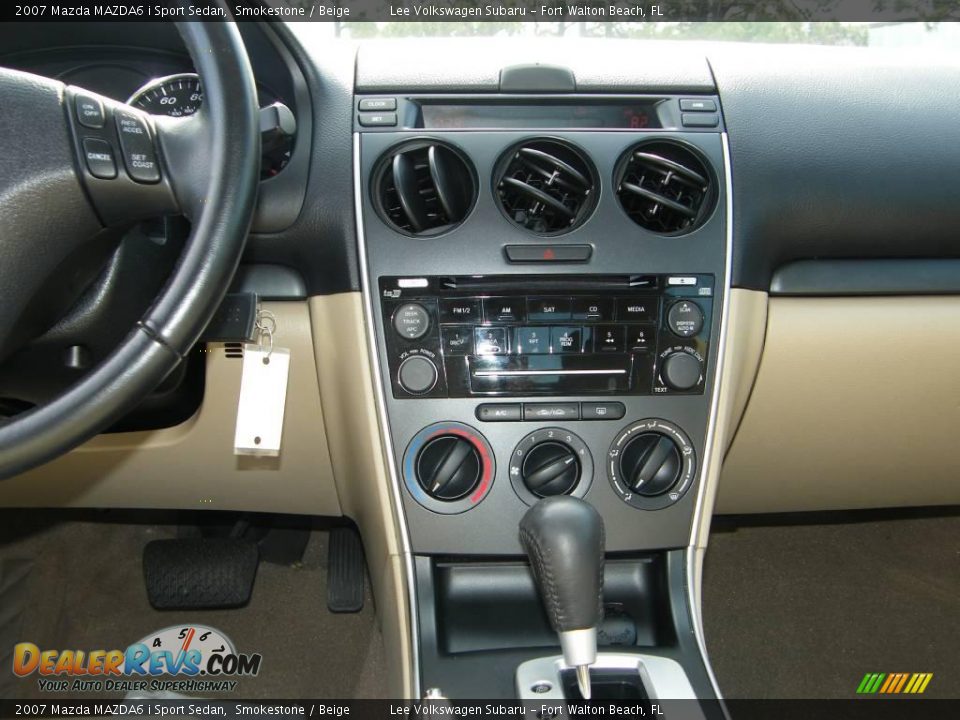 2007 Mazda MAZDA6 i Sport Sedan Smokestone / Beige Photo #20