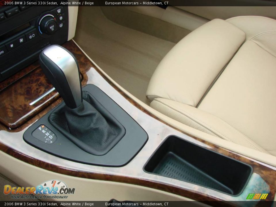 2006 BMW 3 Series 330i Sedan Alpine White / Beige Photo #16