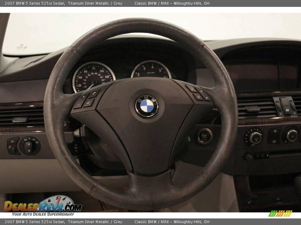 2007 BMW 5 Series 525xi Sedan Titanium Silver Metallic / Grey Photo #13