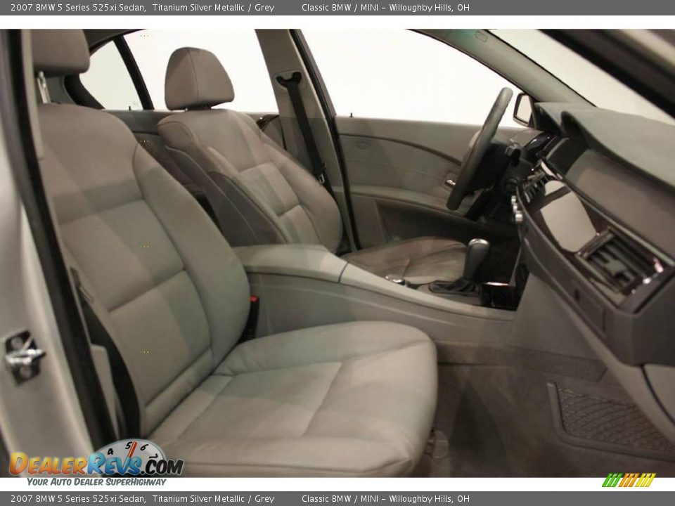 2007 BMW 5 Series 525xi Sedan Titanium Silver Metallic / Grey Photo #20