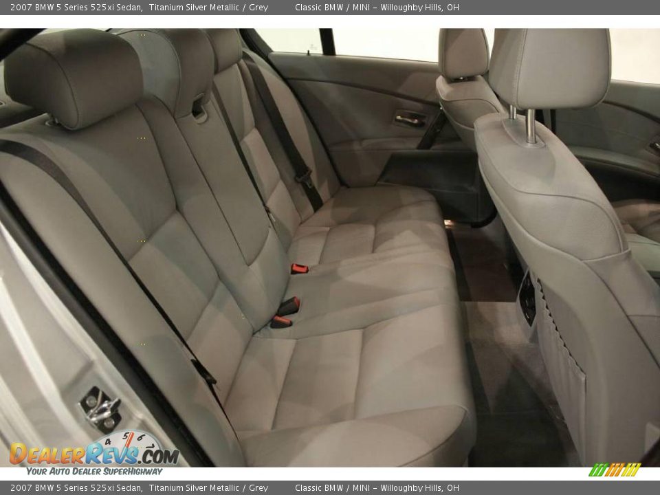 2007 BMW 5 Series 525xi Sedan Titanium Silver Metallic / Grey Photo #21