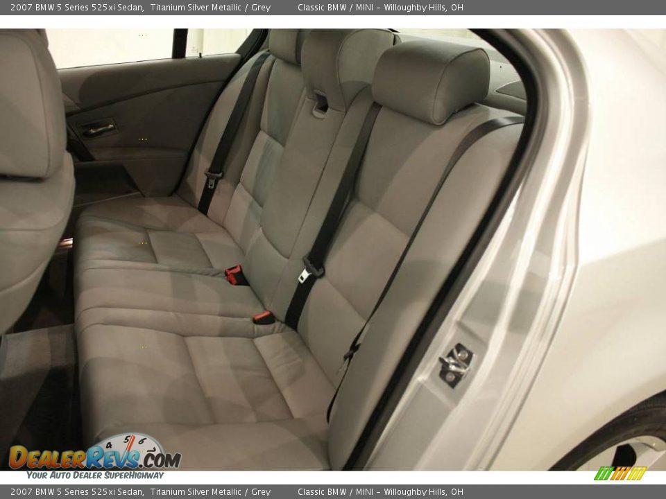 2007 BMW 5 Series 525xi Sedan Titanium Silver Metallic / Grey Photo #22