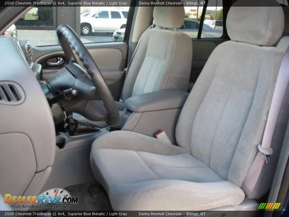 2006 Chevrolet TrailBlazer LS 4x4 Superior Blue Metallic / Light Gray Photo #9