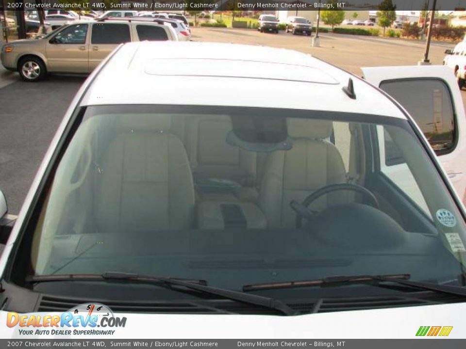 2007 Chevrolet Avalanche LT 4WD Summit White / Ebony/Light Cashmere Photo #15