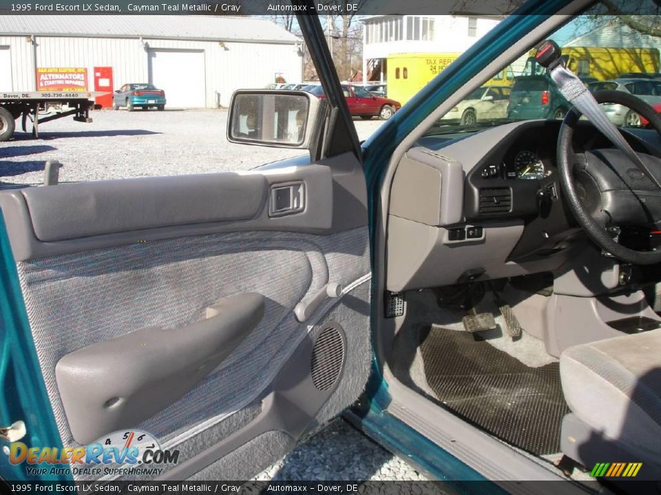 1995 Ford Escort LX Sedan Cayman Teal Metallic / Gray Photo #9