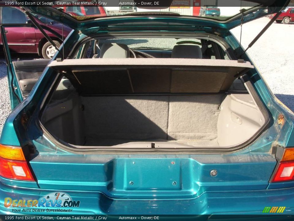 1995 Ford Escort LX Sedan Cayman Teal Metallic / Gray Photo #17