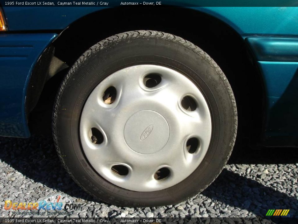 1995 Ford Escort LX Sedan Cayman Teal Metallic / Gray Photo #18
