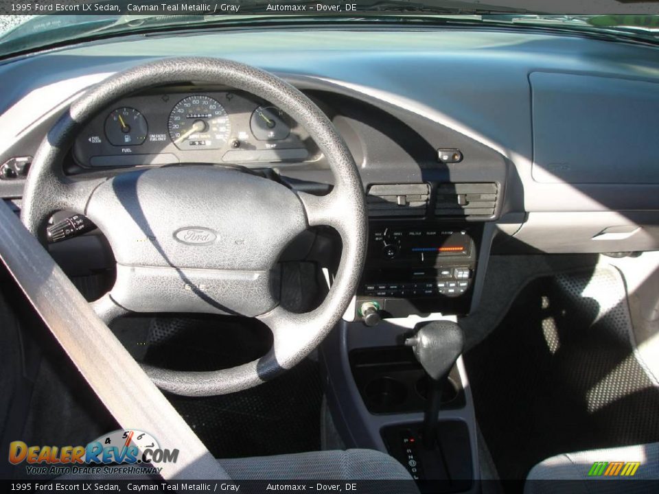 1995 Ford Escort LX Sedan Cayman Teal Metallic / Gray Photo #21