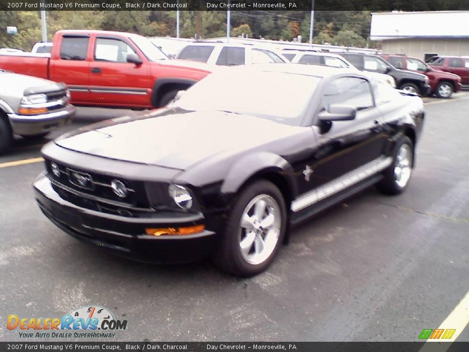 2007 Ford Mustang V6 Premium Coupe Black / Dark Charcoal Photo #3