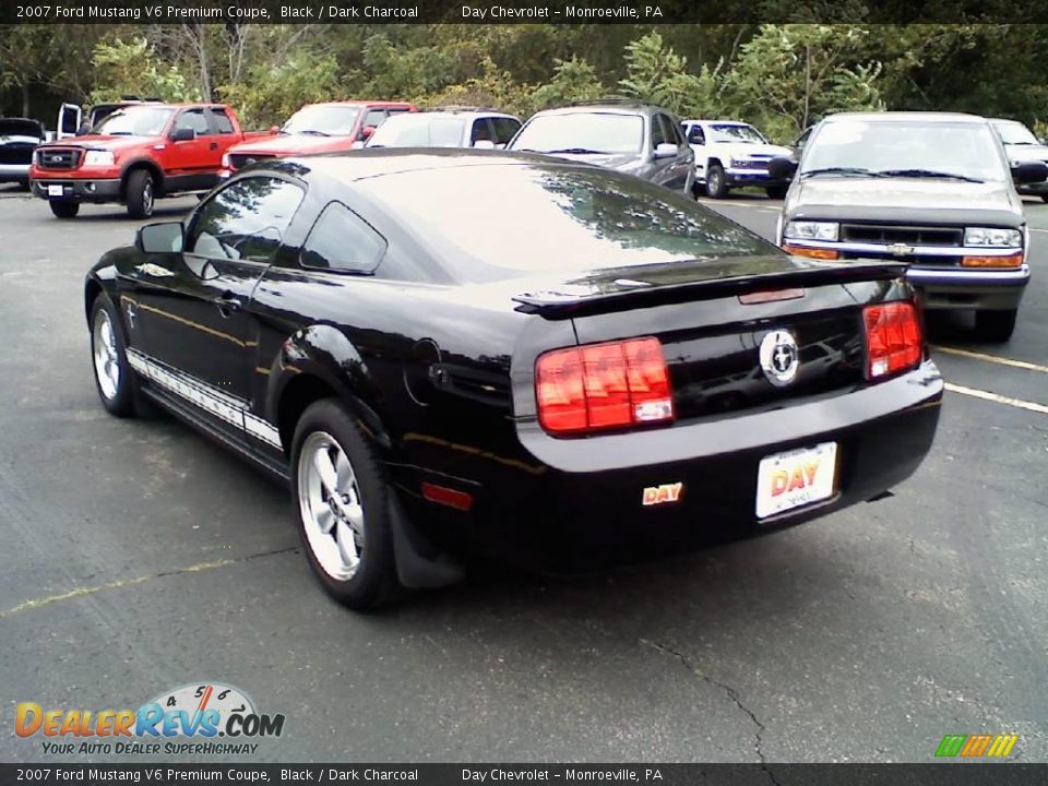 2007 Ford Mustang V6 Premium Coupe Black / Dark Charcoal Photo #4