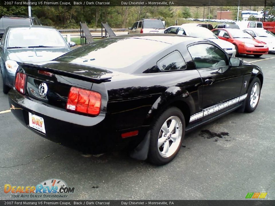 2007 Ford Mustang V6 Premium Coupe Black / Dark Charcoal Photo #5
