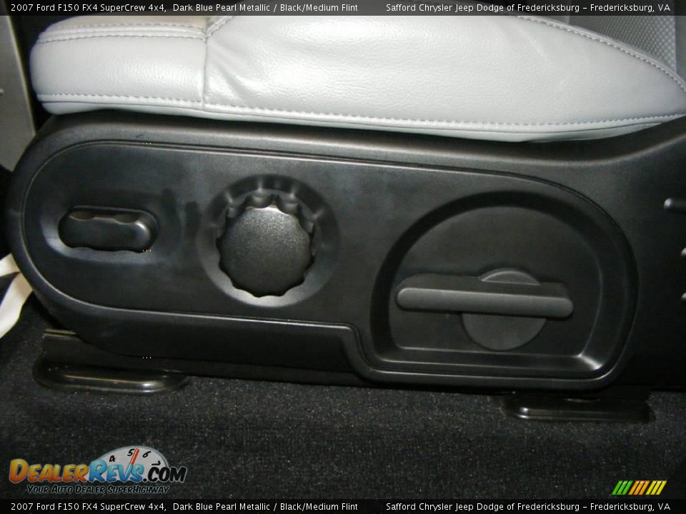 2007 Ford F150 FX4 SuperCrew 4x4 Dark Blue Pearl Metallic / Black/Medium Flint Photo #31