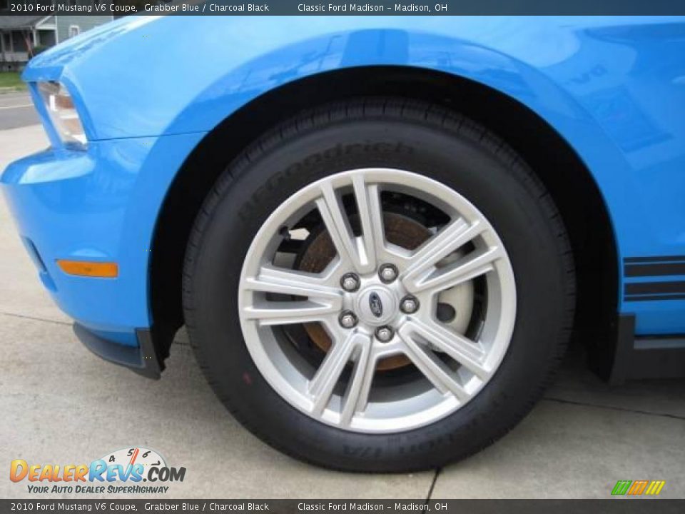 2010 Ford Mustang V6 Coupe Grabber Blue / Charcoal Black Photo #7