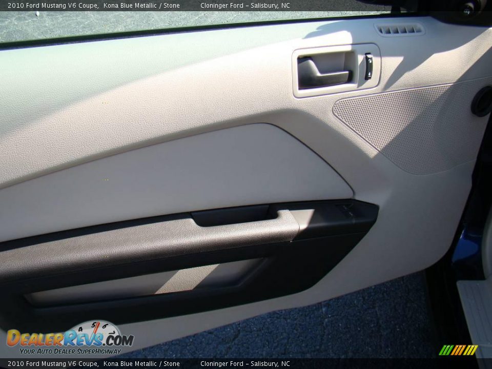 2010 Ford Mustang V6 Coupe Kona Blue Metallic / Stone Photo #13