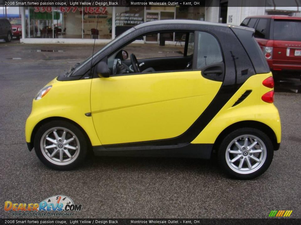 2008 Smart fortwo passion coupe Light Yellow / Design Black Photo #1
