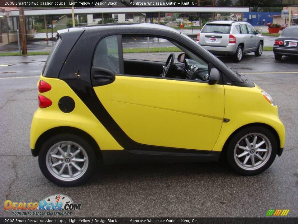 2008 Smart fortwo passion coupe Light Yellow / Design Black Photo #5