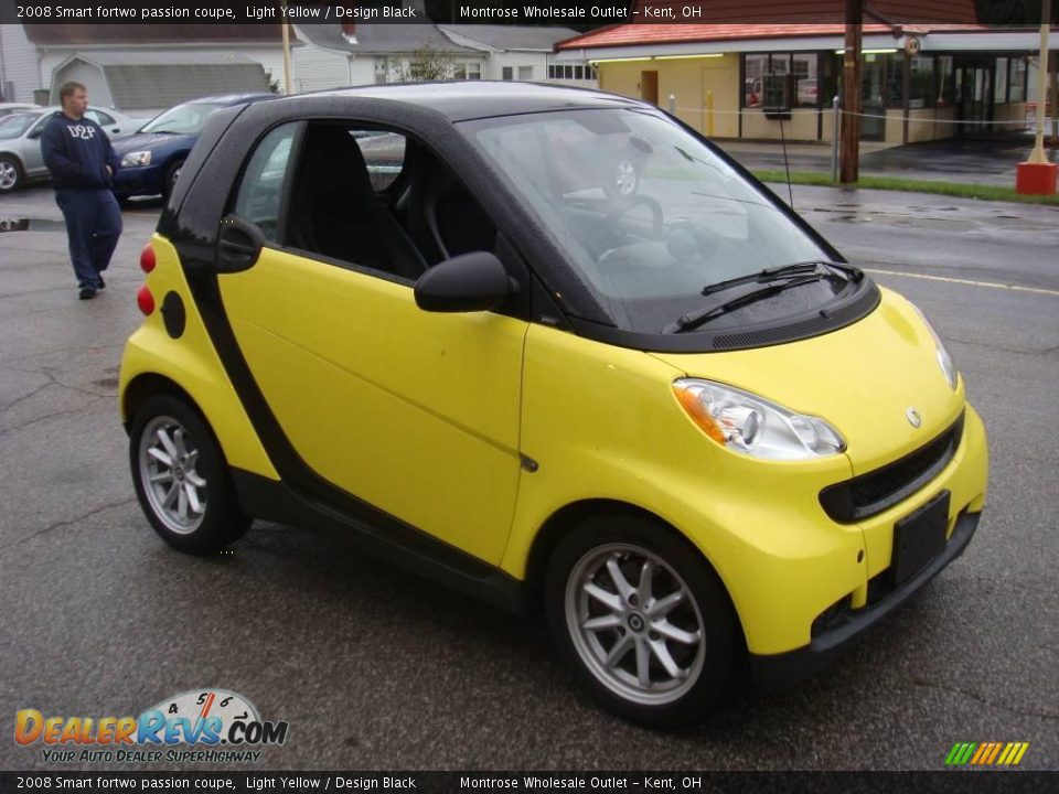 2008 Smart fortwo passion coupe Light Yellow / Design Black Photo #6