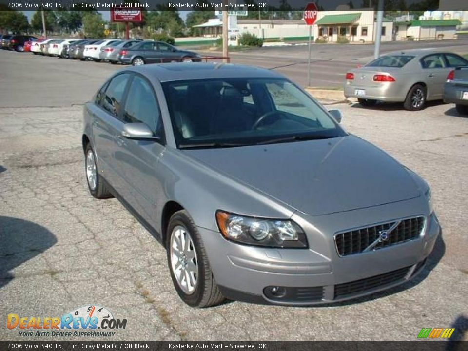 2006 Volvo S40 T5 Flint Gray Metallic / Off Black Photo #1