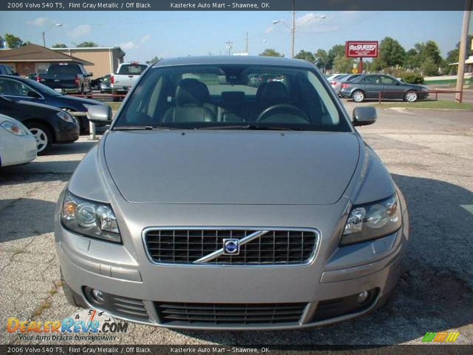 2006 Volvo S40 T5 Flint Gray Metallic / Off Black Photo #2