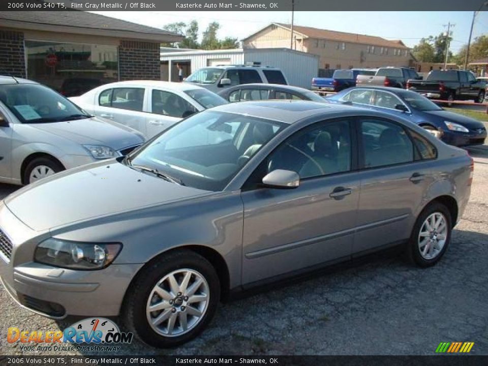 2006 Volvo S40 T5 Flint Gray Metallic / Off Black Photo #3