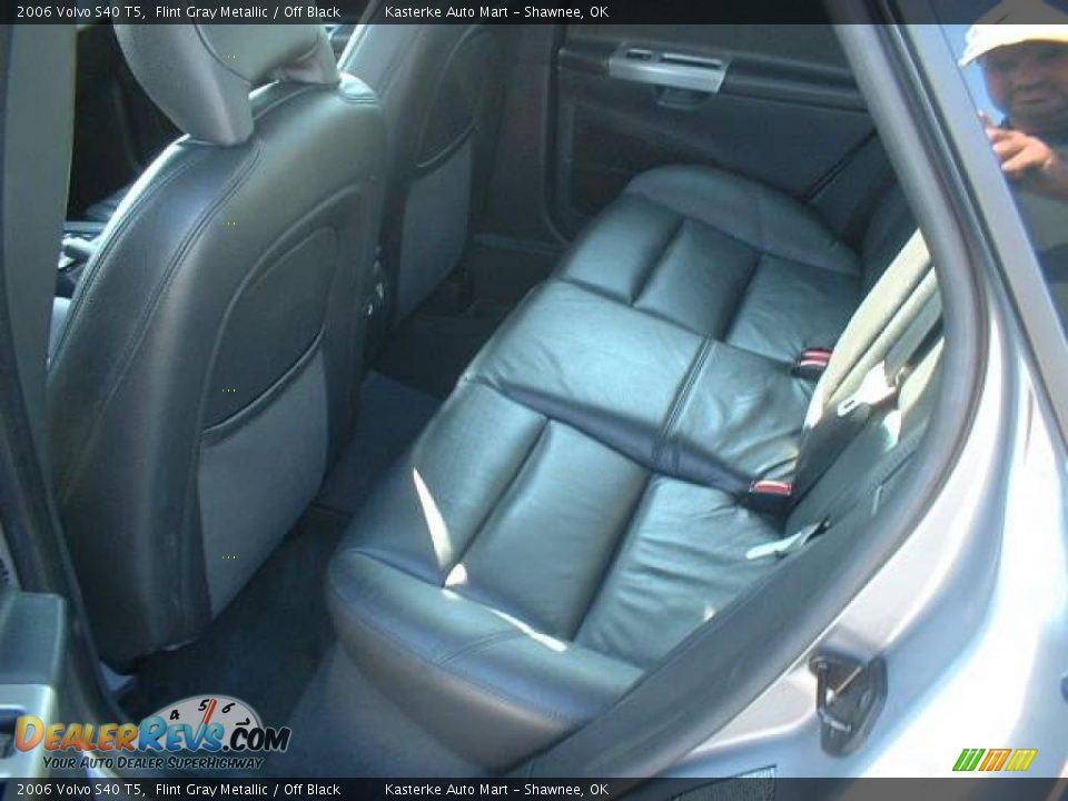 2006 Volvo S40 T5 Flint Gray Metallic / Off Black Photo #8