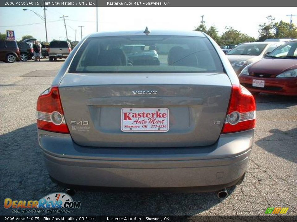 2006 Volvo S40 T5 Flint Gray Metallic / Off Black Photo #12