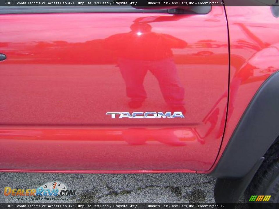 2005 Toyota Tacoma V6 Access Cab 4x4 Impulse Red Pearl / Graphite Gray Photo #5