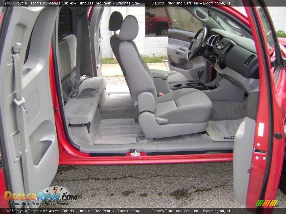 2005 Toyota Tacoma V6 Access Cab 4x4 Impulse Red Pearl / Graphite Gray Photo #11