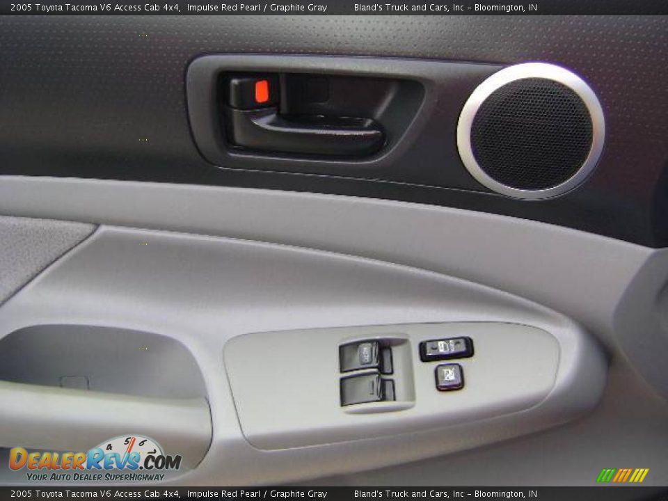2005 Toyota Tacoma V6 Access Cab 4x4 Impulse Red Pearl / Graphite Gray Photo #17