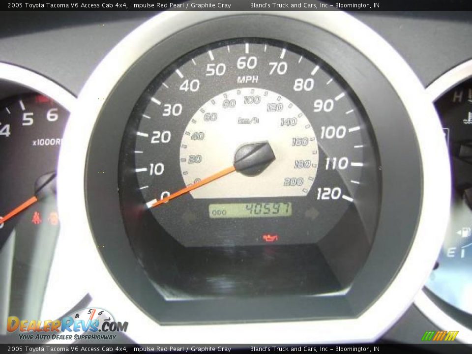 2005 Toyota Tacoma V6 Access Cab 4x4 Impulse Red Pearl / Graphite Gray Photo #22