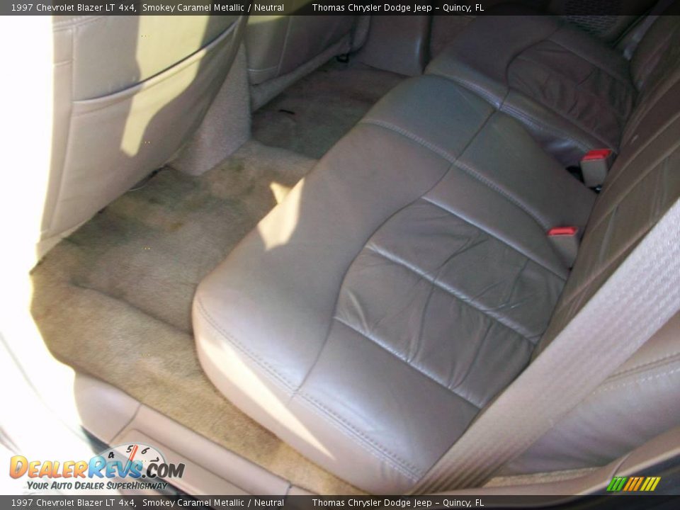 1997 Chevrolet Blazer LT 4x4 Smokey Caramel Metallic / Neutral Photo #13