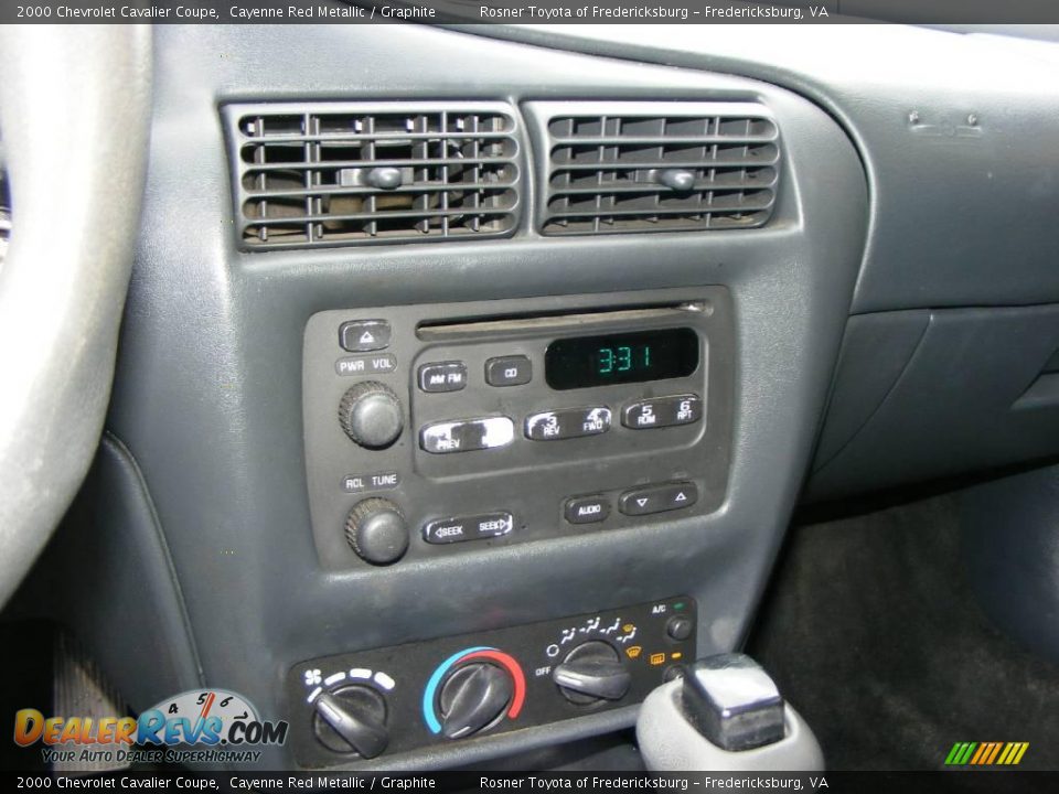 2000 Chevrolet Cavalier Coupe Cayenne Red Metallic / Graphite Photo #10