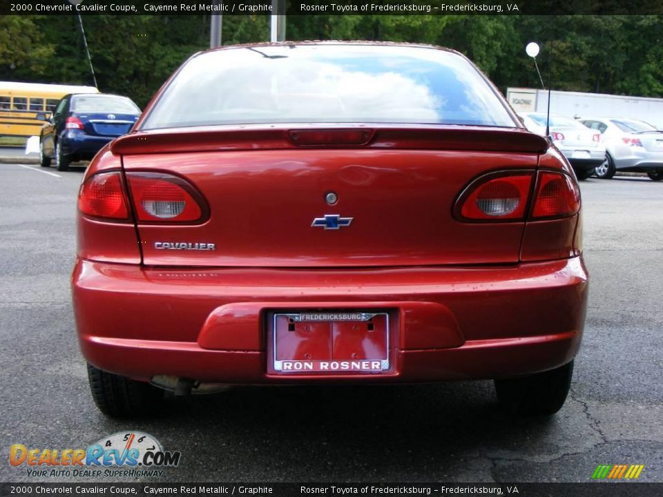 2000 Chevrolet Cavalier Coupe Cayenne Red Metallic / Graphite Photo #16