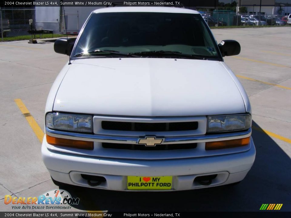 2004 Chevrolet Blazer LS 4x4 Summit White / Medium Gray Photo #8