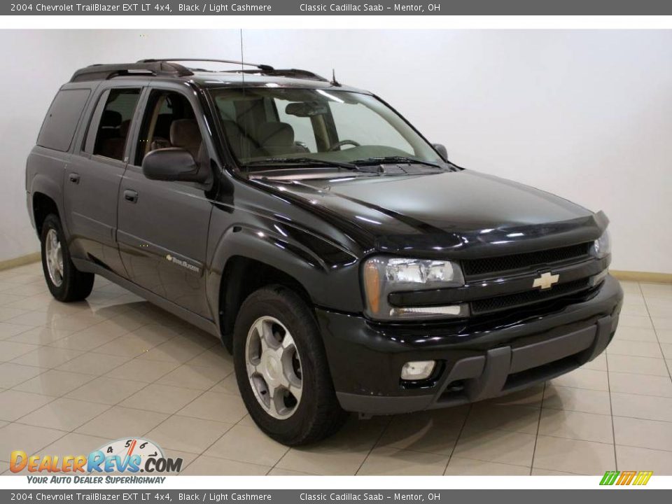 2004 Chevrolet TrailBlazer EXT LT 4x4 Black / Light Cashmere Photo #1