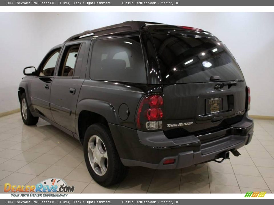 2004 Chevrolet TrailBlazer EXT LT 4x4 Black / Light Cashmere Photo #5