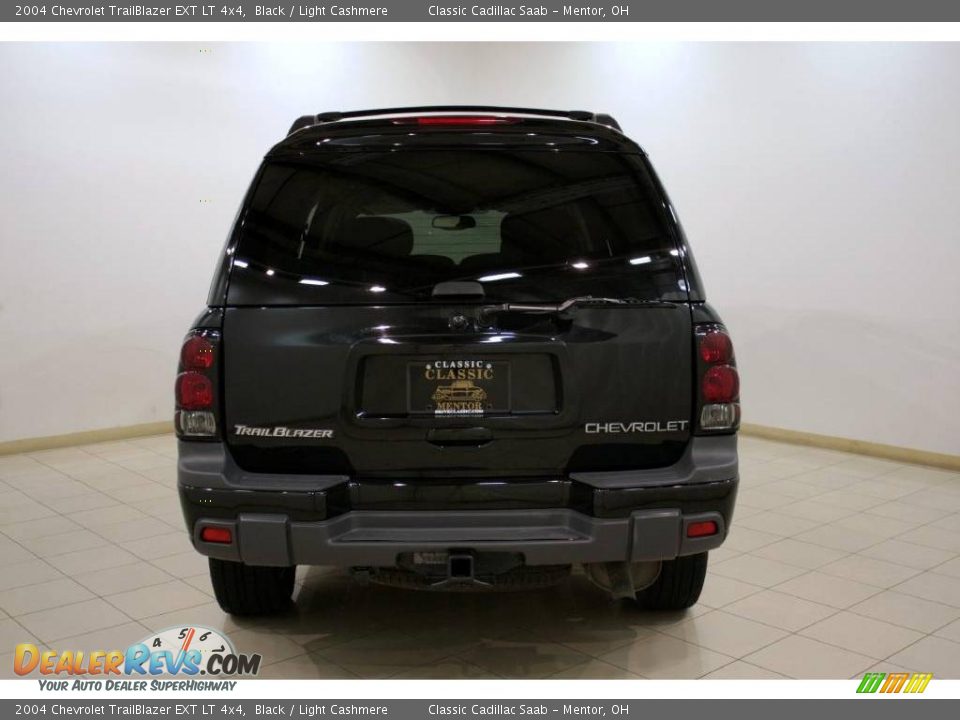 2004 Chevrolet TrailBlazer EXT LT 4x4 Black / Light Cashmere Photo #6
