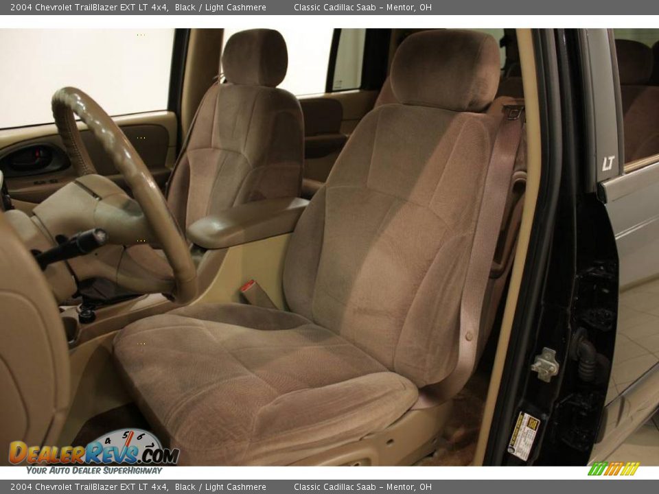 2004 Chevrolet TrailBlazer EXT LT 4x4 Black / Light Cashmere Photo #9