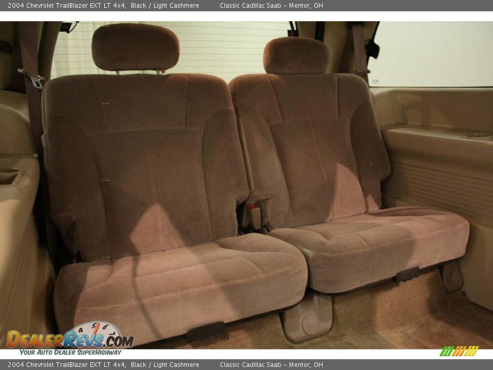 2004 Chevrolet TrailBlazer EXT LT 4x4 Black / Light Cashmere Photo #18