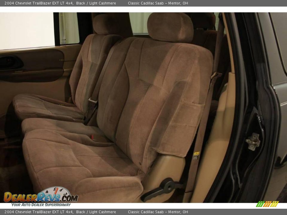 2004 Chevrolet TrailBlazer EXT LT 4x4 Black / Light Cashmere Photo #20
