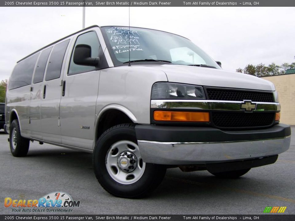 2005 Chevrolet Express 3500 15 Passenger Van Silver Birch Metallic / Medium Dark Pewter Photo #1