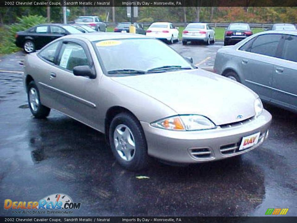 2002 Chevrolet Cavalier Coupe Sandrift Metallic / Neutral Photo #1